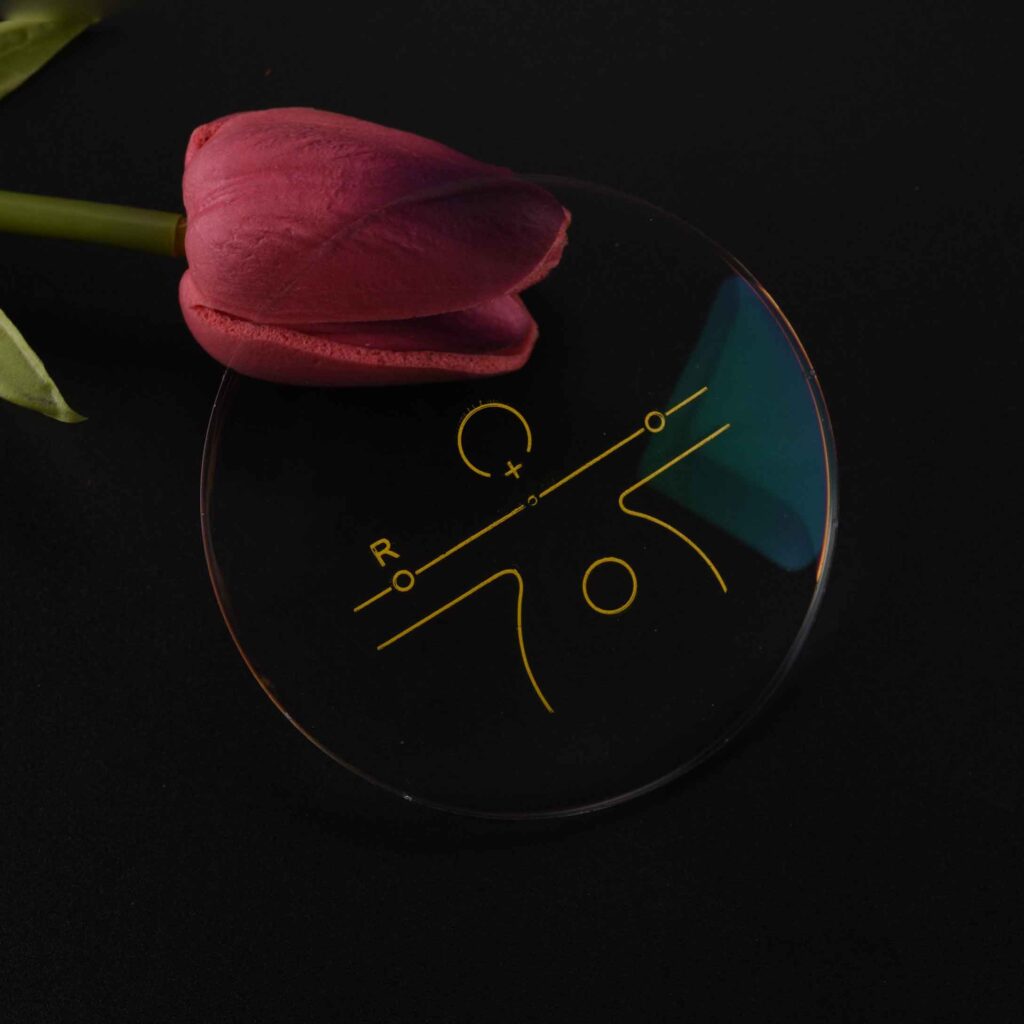 Progressive-Eyeglasses-Lenses-2